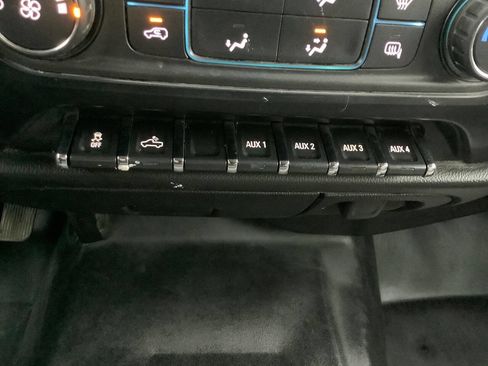 Used 2017 Chevrolet Silverado 1500 W/T w/ Trailering Package image 33