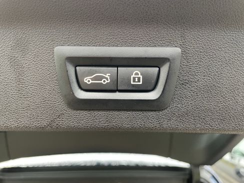 Used 2020 BMW X3 xDrive30i w/ M Sport Package 2 AWD/4WD image 38