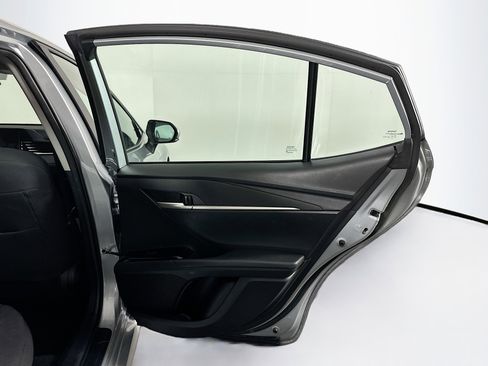 Used 2025 Toyota Camry LE image 30