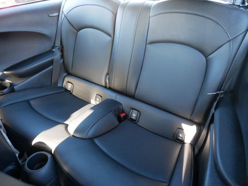 Used 2021 MINI Cooper 2-Door Hardtop w/ Storage Package image 12