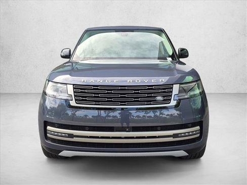 Used 2024 Land Rover Range Rover SE AWD/4WD image 2