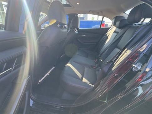Used 2025 MAZDA MAZDA3 s image 21