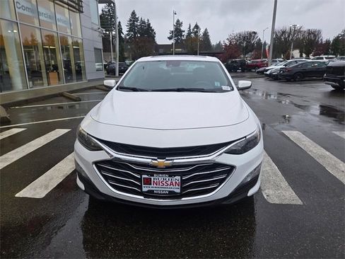 Used 2023 Chevrolet Malibu LT image 3