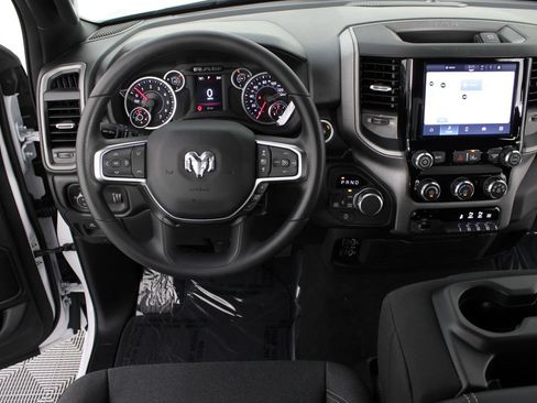 New 2026 RAM 1500 Express AWD/4WD image 10