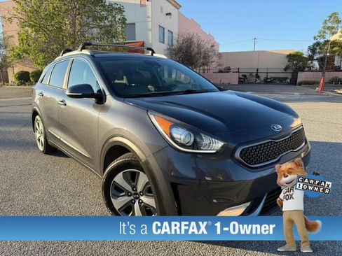 Used 2018 Kia Niro EX image 1