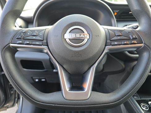 Used 2024 Nissan Kicks SV FWD image 29