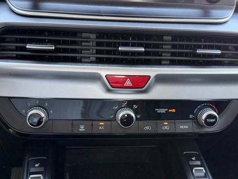 Used 2020 Kia Telluride S FWD image 23