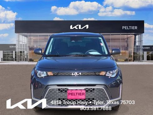Certified 2025 Kia Soul LX w/ LX Technology Package FWD image 2