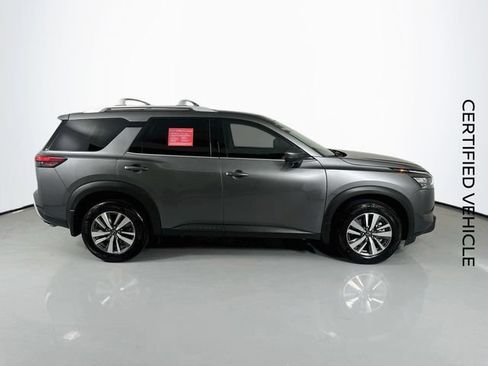 Certified 2025 Nissan Pathfinder SL AWD/4WD image 10