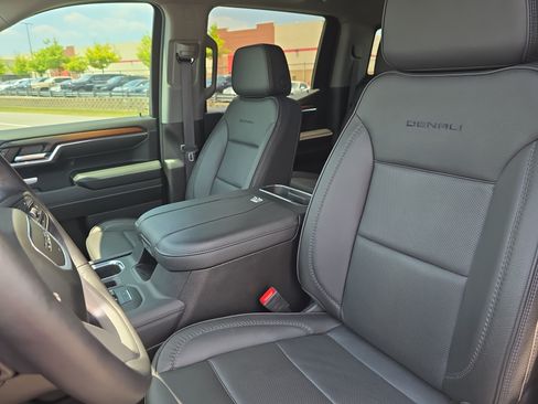 Used 2024 GMC Sierra 1500 Denali AWD/4WD image 14