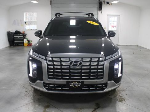 Used 2024 Hyundai Palisade Calligraphy image 3
