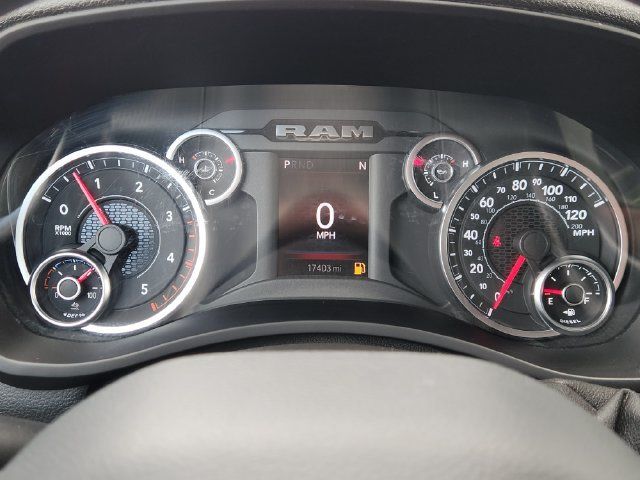 Certified 2025 RAM 2500 Tradesman AWD/4WD image 18