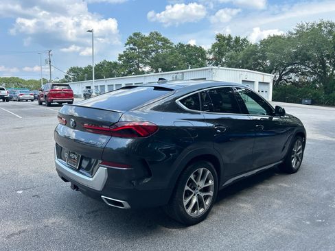 Used 2021 BMW X6 xDrive40i w/ Executive Package AWD/4WD image 5