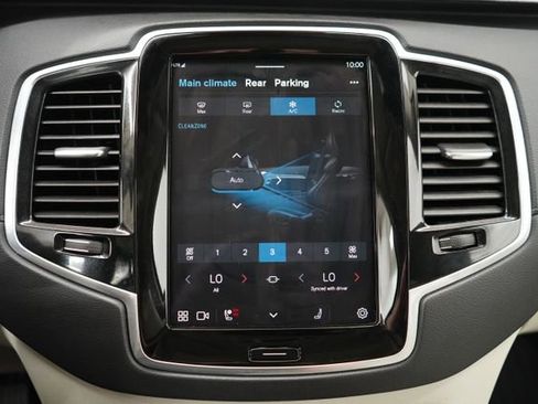 Used 2025 Volvo XC90 B6 Ultra w/ Lounge Package AWD/4WD image 26