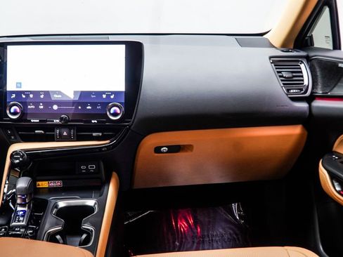 Used 2025 Lexus NX 350h AWD w/ Accessory Package (Z2) image 18