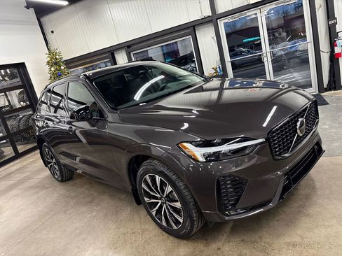 Used 2024 Volvo XC60 B5 Core w/ Climate Package image 13