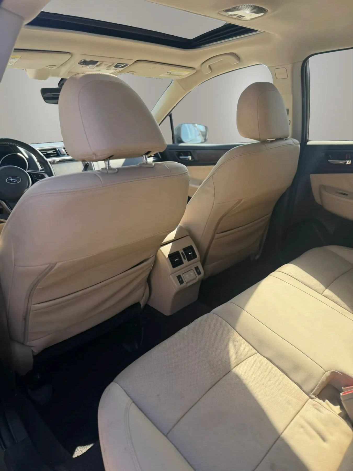 Used 2019 Subaru Outback 3.6R Limited AWD/4WD image 17