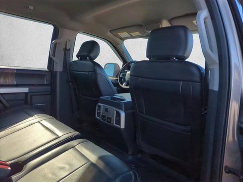Used 2019 Ford F150 Lariat image 15