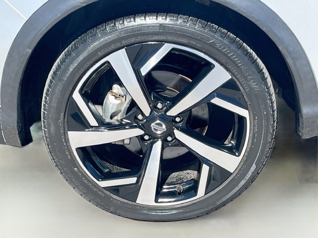 Used 2022 Nissan Rogue Sport SL AWD/4WD image 31