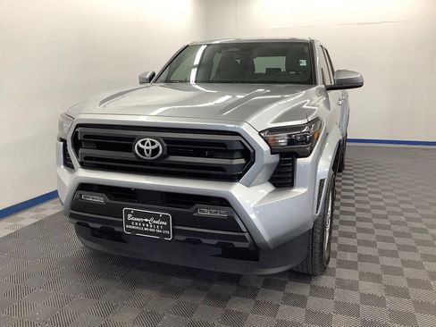 Used 2024 Toyota Tacoma SR5 AWD/4WD image 2