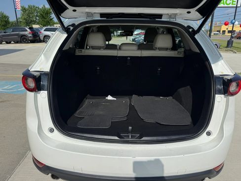 Used 2017 MAZDA CX-5 Touring w/ Preferred Equipment Package AWD/4WD image 14