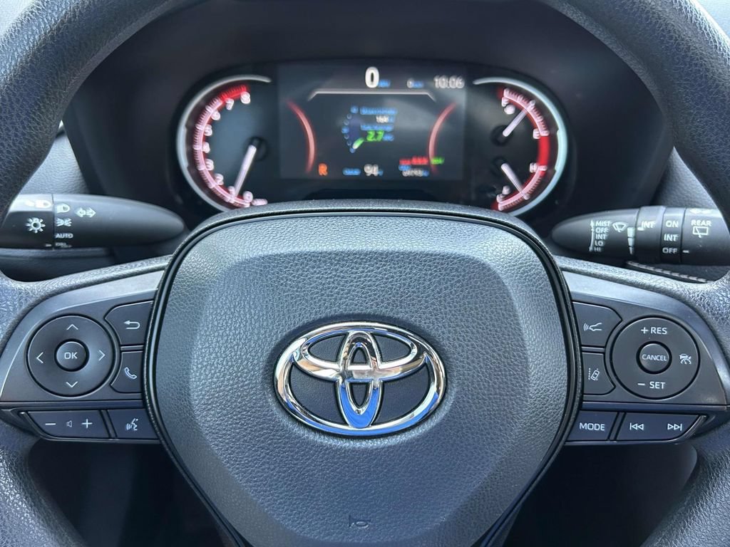 Used 2023 Toyota RAV4 XLE w/ Convenience Package FWD image 21