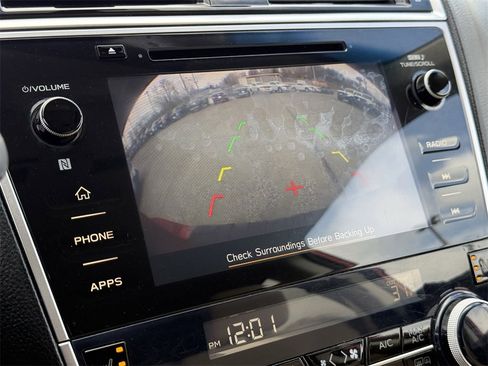 Used 2018 Subaru Outback 2.5i Premium image 23