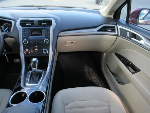 Used 2013 Ford Fusion SE image 14