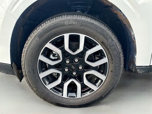 Used 2024 Ford Maverick Lariat image 31