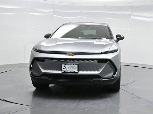 New 2026 Chevrolet Equinox EV LT AWD/4WD image 32