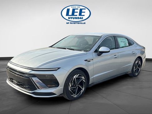 New 2026 Hyundai Sonata SEL FWD image 8
