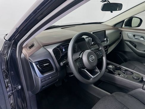 Used 2021 Nissan Rogue SV AWD/4WD image 9