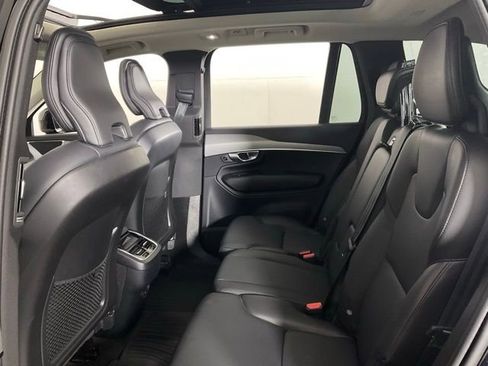 Certified 2024 Volvo XC90 B5 Core w/ Protection Package Premier image 33