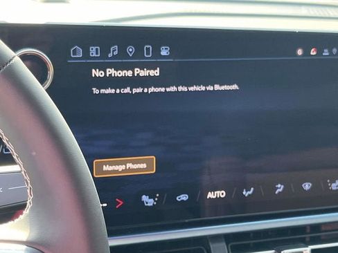 New 2025 Chevrolet Equinox EV LT image 22