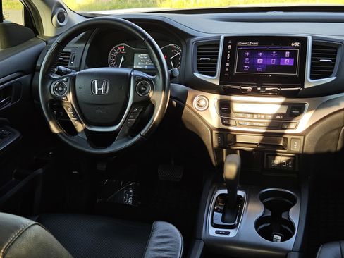 Used 2019 Honda Ridgeline RTL-T image 30