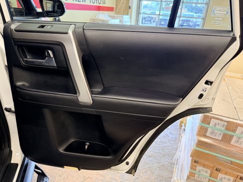 Certified 2024 Toyota 4Runner SR5 Premium w/ Moonroof Package AWD/4WD image 18