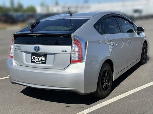 Used 2015 Toyota Prius Two FWD image 13