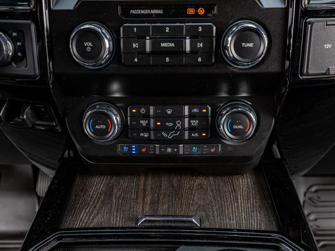 Used 2021 Ford F250 Lariat w/ Lariat Ultimate Package image 27