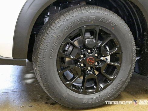 New 2025 Nissan Armada PRO-4X w/ Pro-4X Premium Package image 20