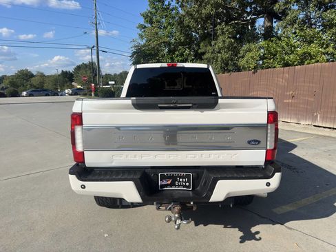 Used 2018 Ford F250 Platinum w/ Platinum Ultimate Package image 19