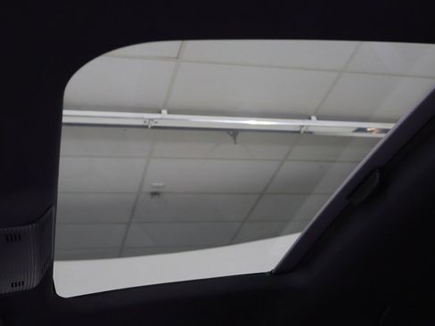 Used 2024 Volkswagen GTI SE image 22