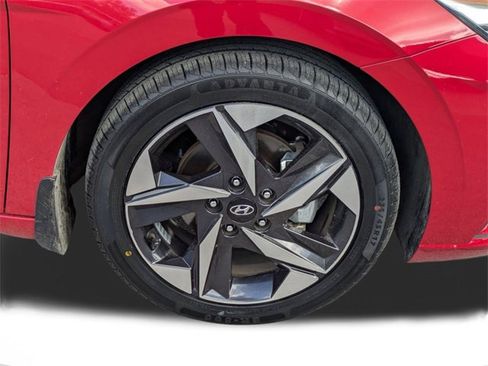 Used 2023 Hyundai Elantra SEL w/ Convenience Package image 11