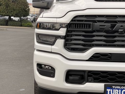 New 2026 RAM 2500 Tradesman AWD/4WD image 7
