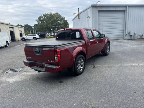 Used 2020 Nissan Frontier SV AWD/4WD image 5