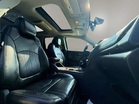 Used 2014 Chevrolet Traverse LTZ FWD image 13