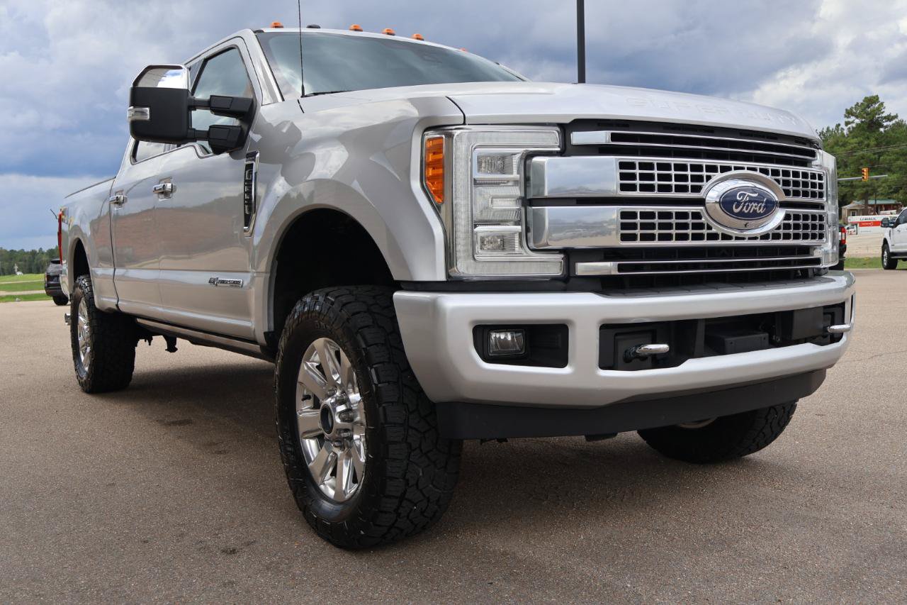 Used 2018 Ford F250 Platinum w/ Platinum Ultimate Package AWD/4WD image 5
