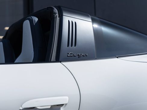 Certified 2025 Porsche 911 Targa 4 GTS AWD/4WD image 19