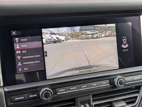 Certified 2021 Porsche Macan image 19