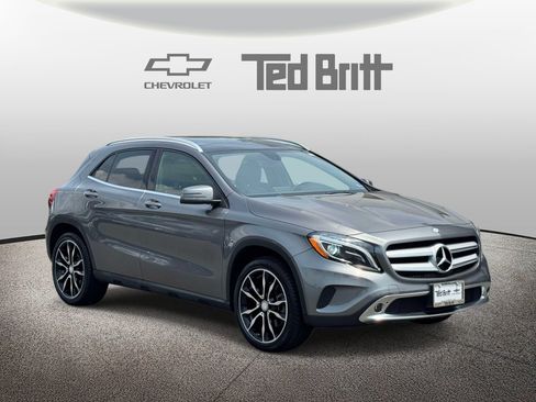 Used 2015 Mercedes-Benz GLA 250 4MATIC image 3