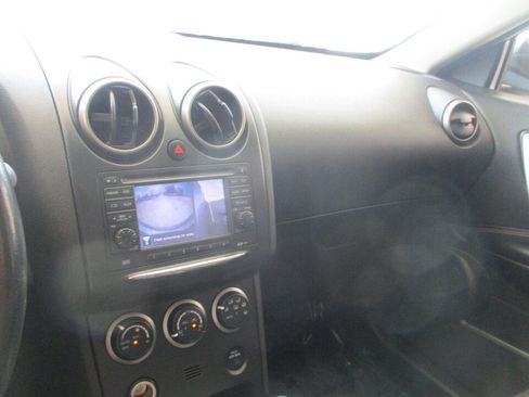 Used 2012 Nissan Rogue SL AWD/4WD image 42